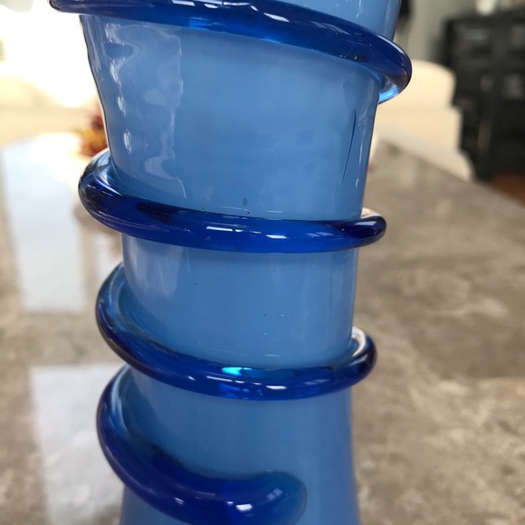 Vintage Kanawha Blue Vase - Picture 2 of 5